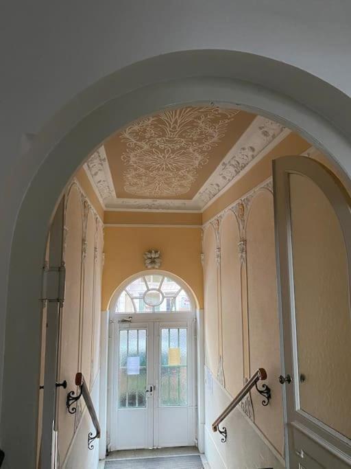 Altbau-oase Der Eleganz: Stadtnaher Komfort Pur * Wiesbaden
