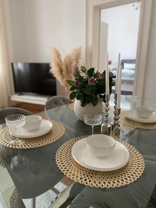 Altbau-oase Der Eleganz: Stadtnaher Komfort Pur