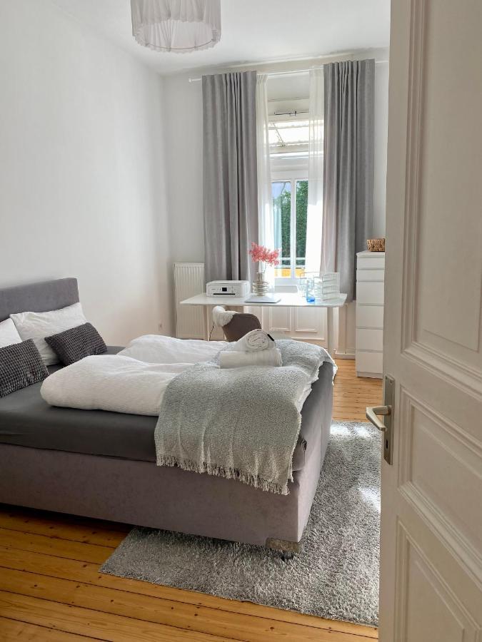 Lejlighed Altbau-oase Der Eleganz: Stadtnaher Komfort Pur *