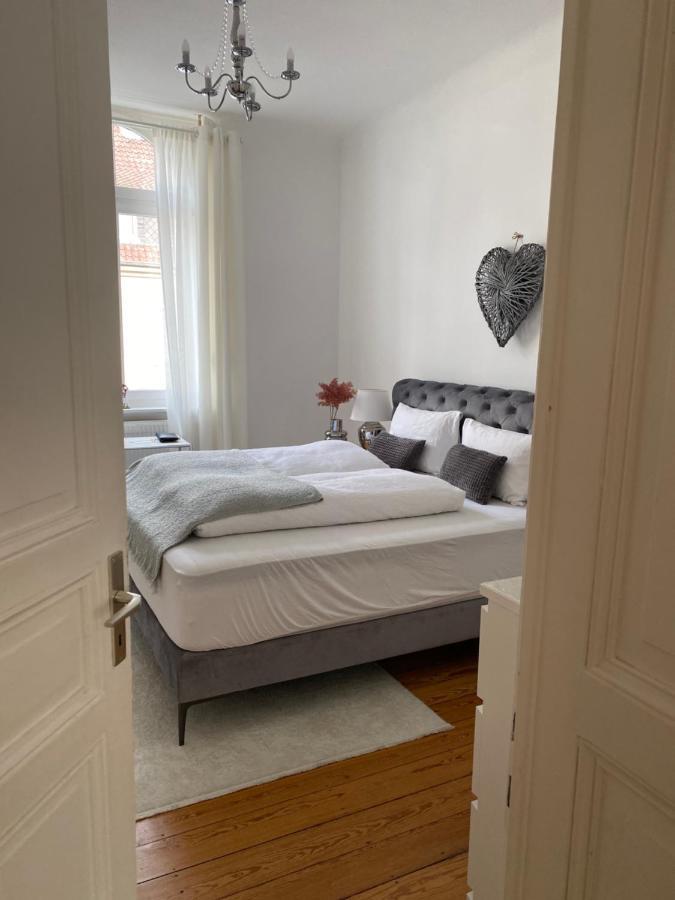 Apartment Altbau-oase Der Eleganz: Stadtnaher Komfort Pur *